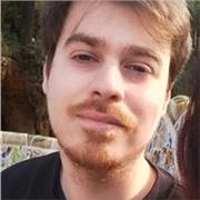 Profesor de inglés joven para clases con alumnos entre 12 y 18. Aprendizaje mediante un método práctico y divertido
